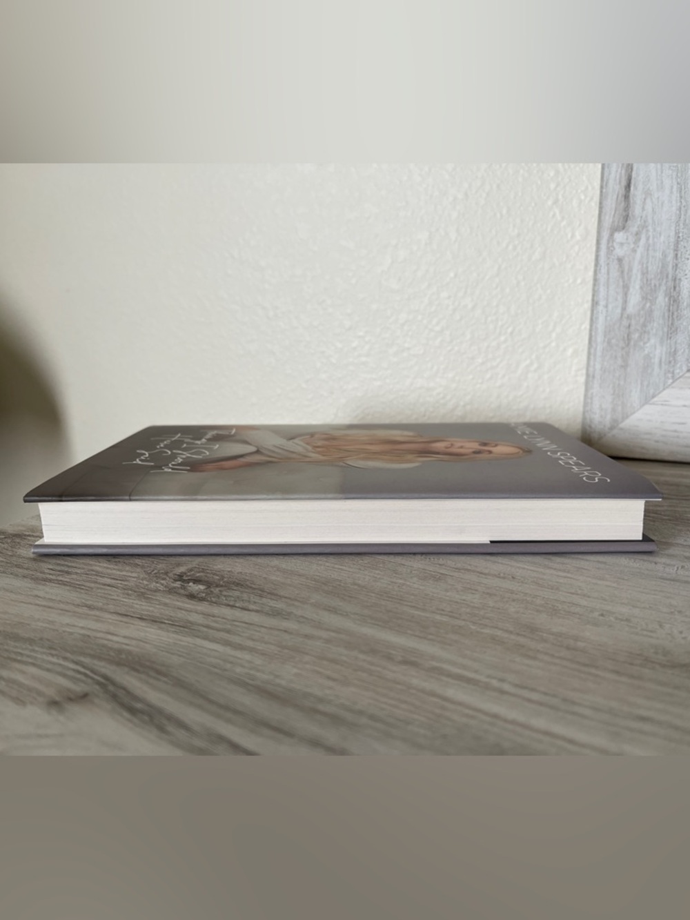 Jamie Lynn Spears Signed Hardcover - Picture 7 of 7